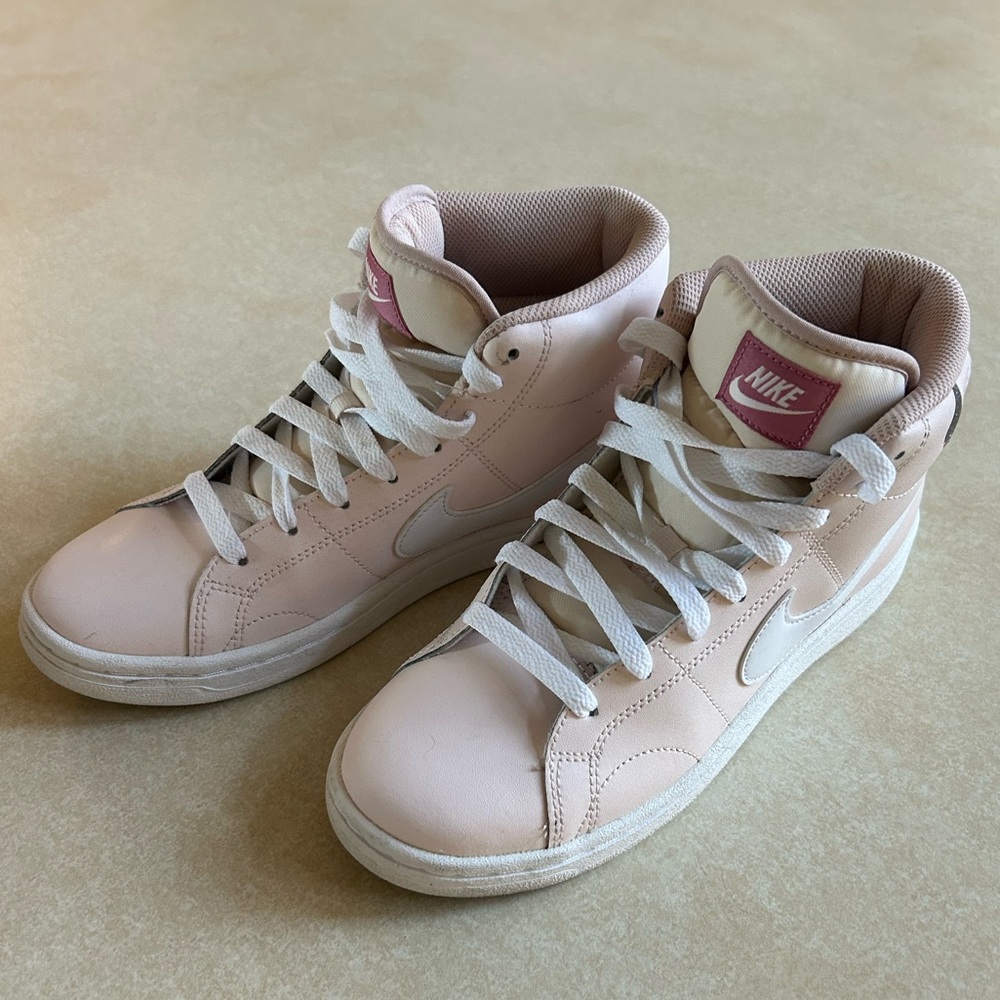 Women’s Nike Court Royale 2 Mid Sneakers Pink W 7.5
